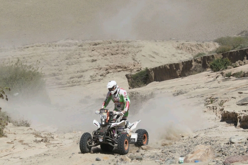 Etappezege bezorgt Nederlands Maxxis SuperB Dakar Team blije gezichten